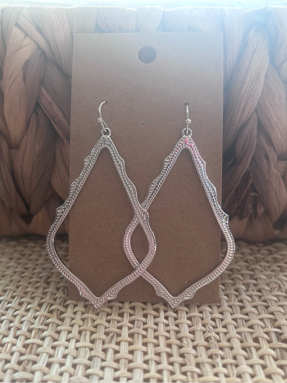 Kendra Scott Large Silver Tone Wire Dangle Earrings.